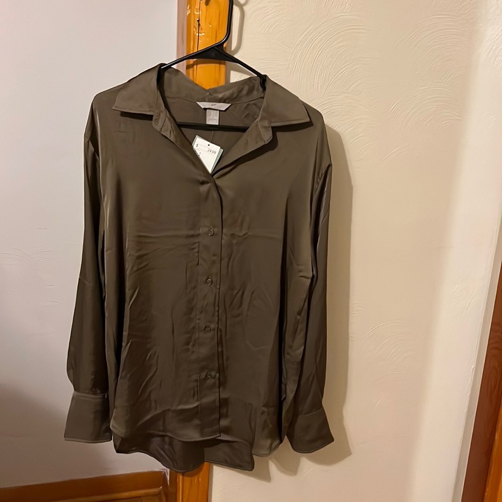 H&M Collared Long Sleeve